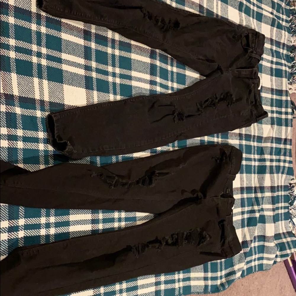 Skinny ripped jeans